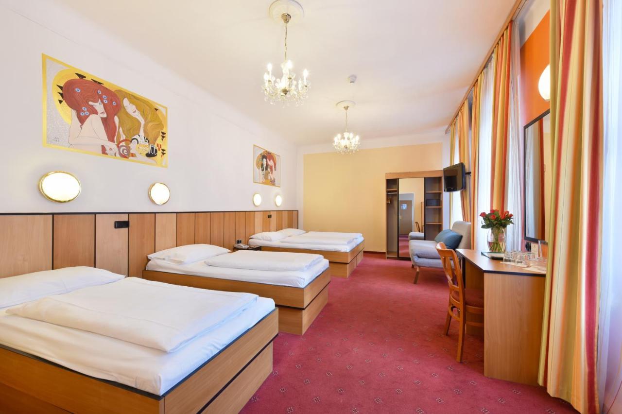 Superior Quadruple Room,1039207618:JPEG